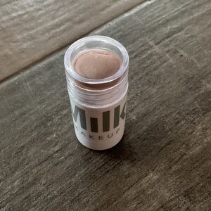 Milk Matte Bronzing Stick